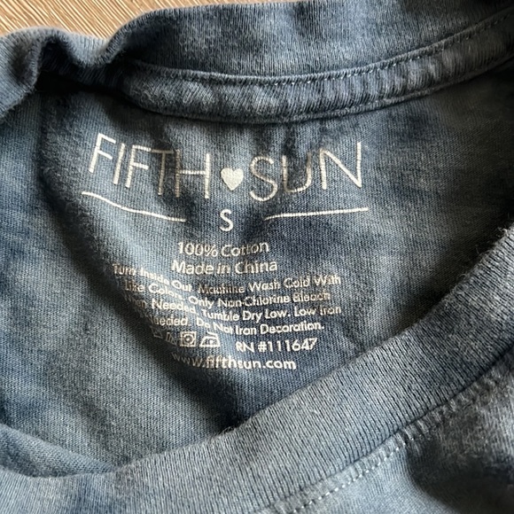 Fifth Sun T-Shirt - Picture 2 of 2